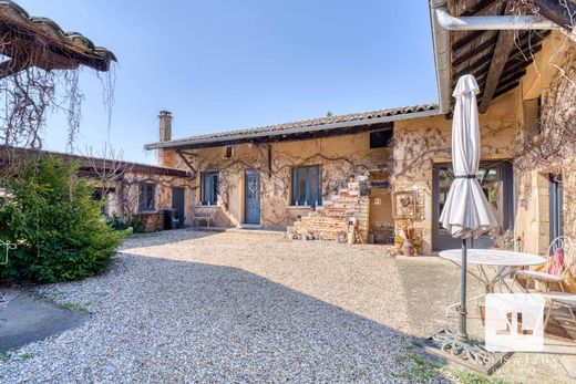 Luksusowy dom w Chaleins, Ain