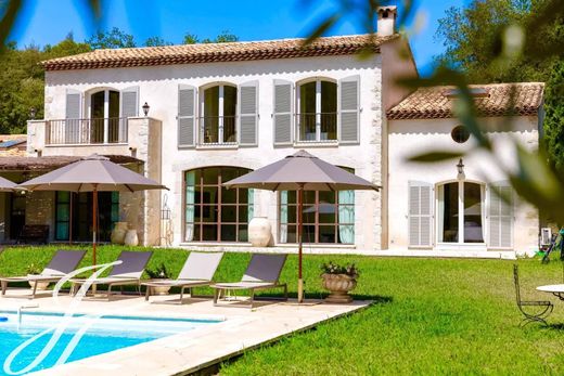 Luxe woning in La Colle-sur-Loup, Alpes-Maritimes