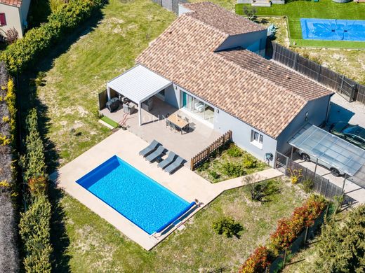 Luxury home in Gargas, Vaucluse