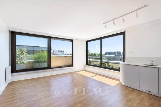 Apartment / Etagenwohnung in Champs-Elysées, Madeleine, Triangle d’or, Paris