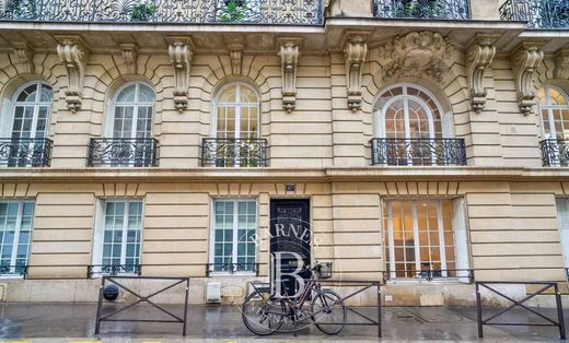 Apartment in La Muette, Auteuil, Porte Dauphine, Paris