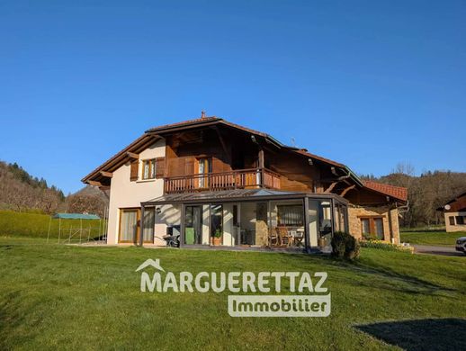 Luxus-Haus in Mieussy, Haute-Savoie