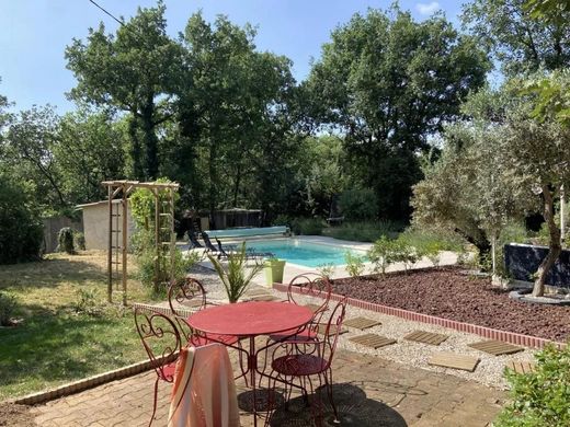 ‏וילה ב  Saint-Maximin-la-Sainte-Baume, Var