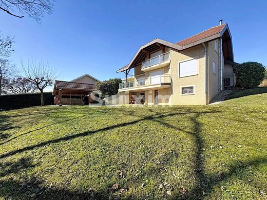Maison de luxe à Grilly, Ain