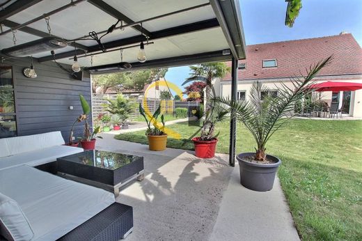 Casa de lujo en Sandillon, Loiret