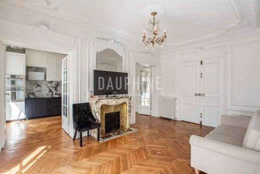 Appartement à Champs-Elysées, Madeleine, Triangle d’or, Paris