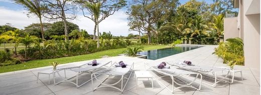 아파트 / Beau Champ, Savanne District