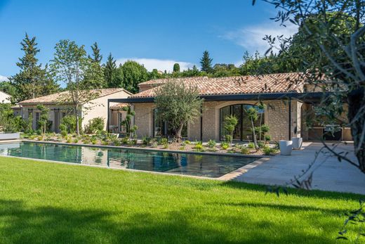 Maussane-les-Alpilles, Bouches-du-Rhôneの高級住宅