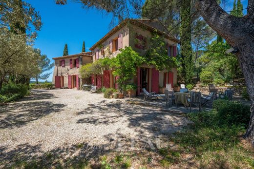 Luxury home in Le Tholonet, Bouches-du-Rhône