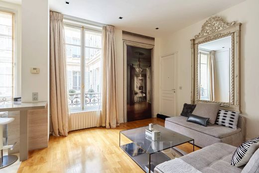 Apartment in La Muette, Auteuil, Porte Dauphine, Paris