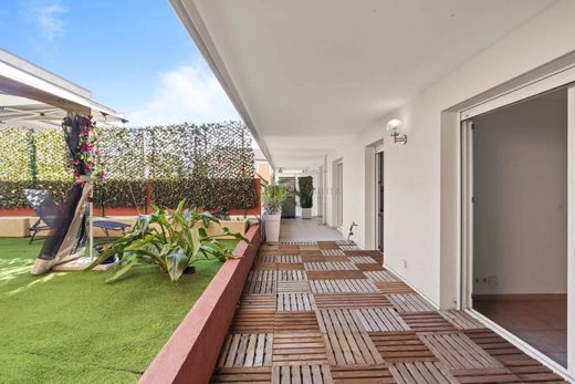 Apartment / Etagenwohnung in Mandelieu-la-Napoule, Alpes-Maritimes