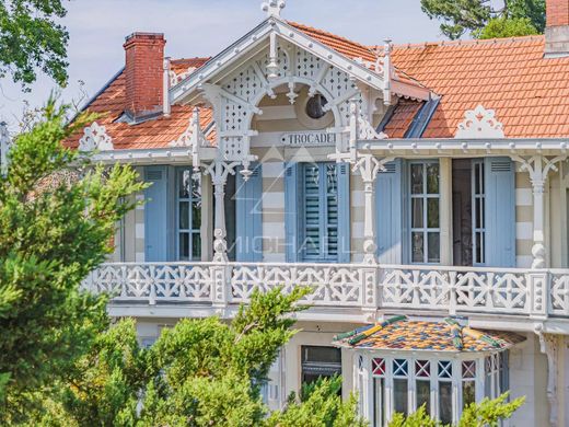 Luxury home in Arcachon, Gironde