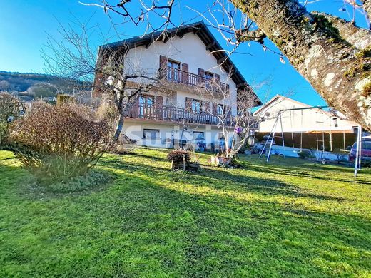 Casa di lusso a Valserhône, Ain