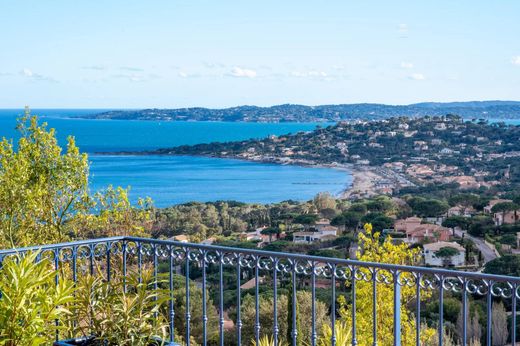 Luxe woning in Sainte-Maxime, Var