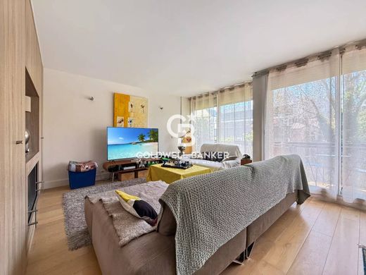 Apartment in Suresnes, Hauts-de-Seine