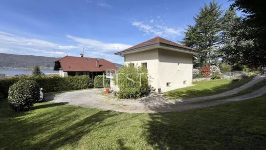 Maison de luxe à Veyrier-du-Lac, Haute-Savoie