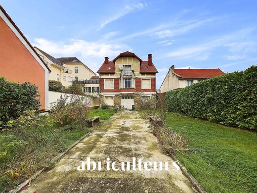 Luxury home in Thiais, Val-de-Marne