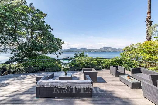 サントロペ, Varのヴィラ