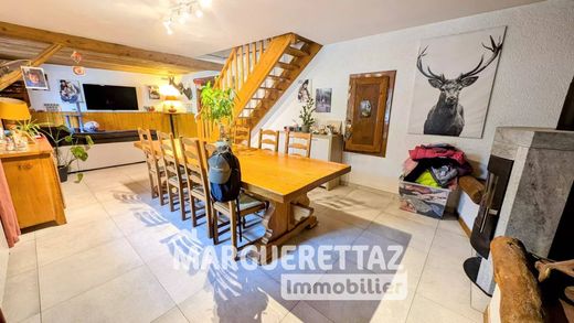 Luxus-Haus in Mieussy, Haute-Savoie