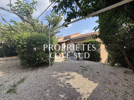 Maison de luxe à Villeneuve-lès-Avignon, Gard