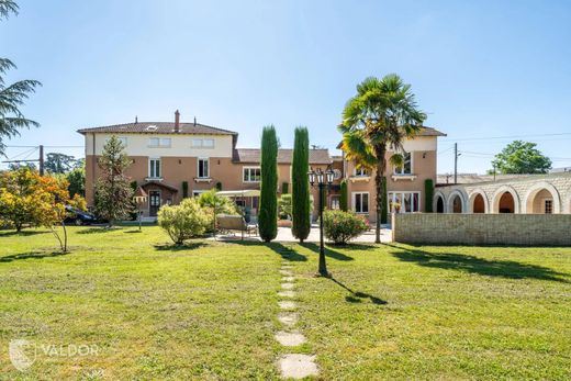 Luxus-Haus in Quincieux, Rhône