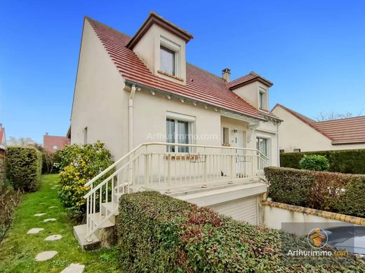 Maison de luxe à Bondoufle, Essonne