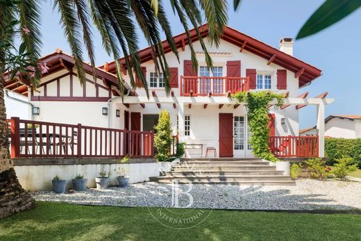 ‏בתי יוקרה ב  Ciboure, Pyrénées-Atlantiques