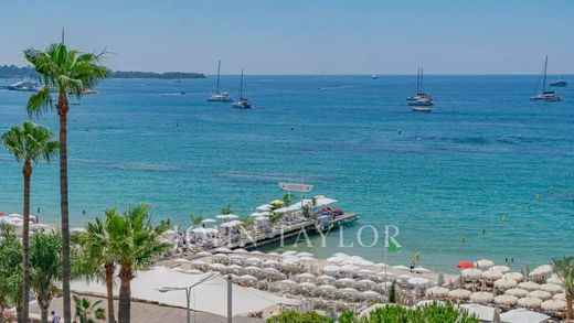 Apartment for rent in Cannes
