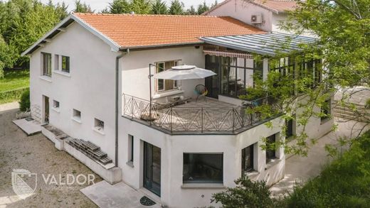 Casa di lusso a La Tour-de-Salvagny, Rhône