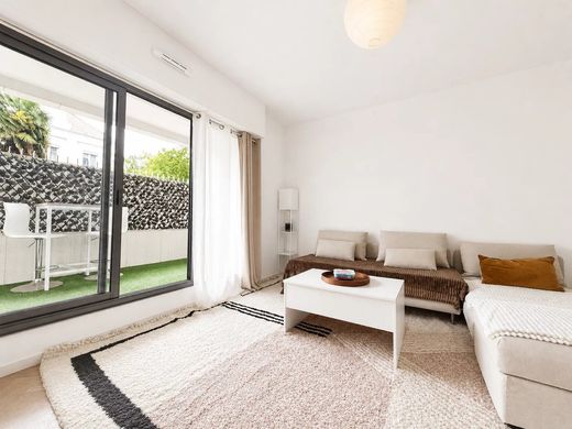 Piso / Apartamento en Joinville-le-Pont, Valle de Marne