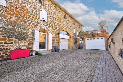 Luxus-Haus in Fleurieux-sur-l'Arbresle, Rhône