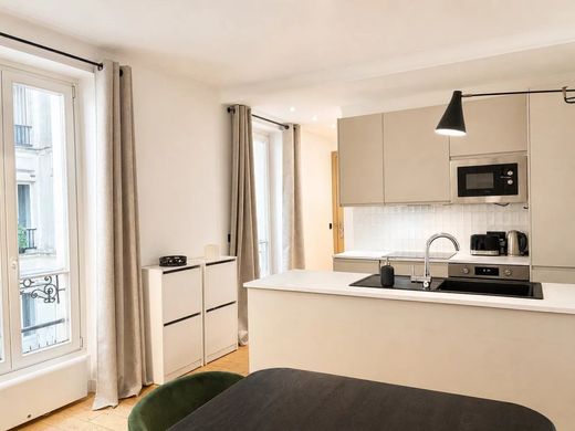 Apartment / Etagenwohnung in La Muette, Auteuil, Porte Dauphine, Paris