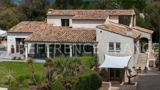 Mougins, Alpes-Maritimesのヴィラ
