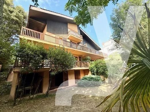 Apartment / Etagenwohnung in Arcachon, Gironde