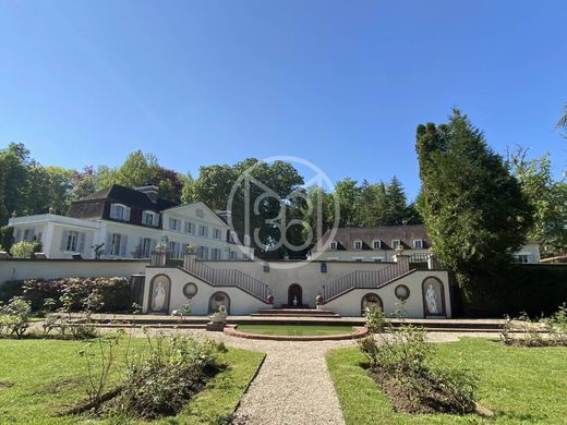 Kasteel in Auxerre, Yonne