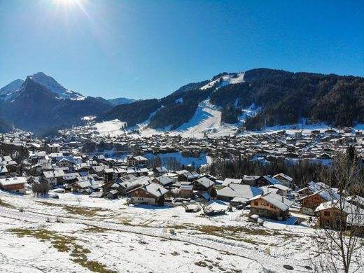 Land in Morzine, Haute-Savoie