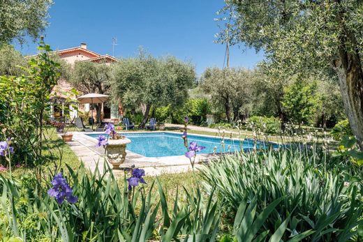 Luxury home in Châteauneuf-Grasse, Alpes-Maritimes