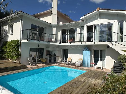 Luxus-Haus in Pyla sur Mer, Gironde