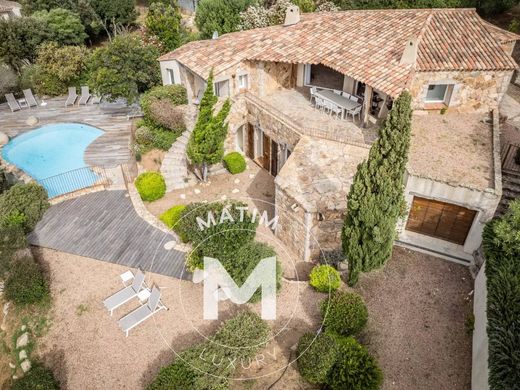 Villa in Sainte-Lucie de Porto-Vecchio, South Corsica