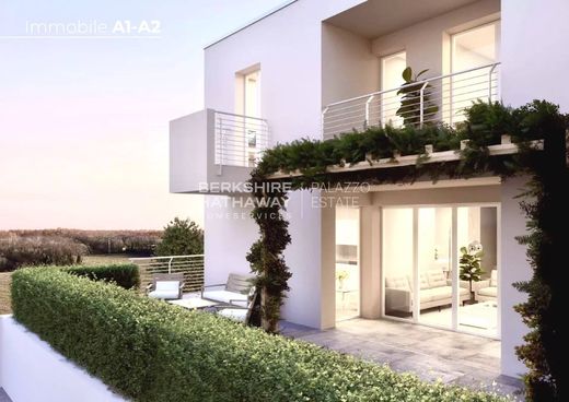 Einfamilienhaus in Casnate Con Bernate, Provincia di Como