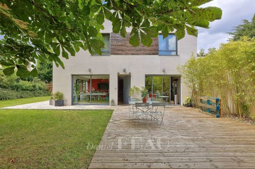 Luxury home in Rueil-Malmaison, Hauts-de-Seine