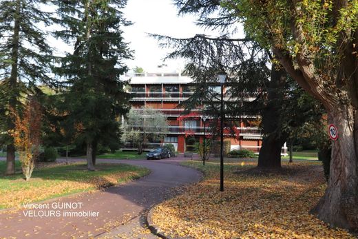 ‏דירה ב  Saint-Germain-en-Laye, Yvelines