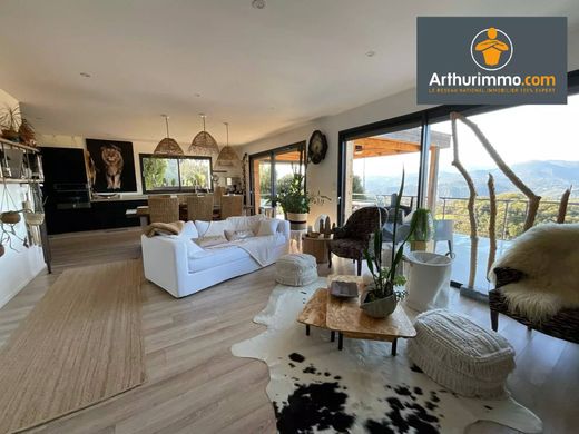 Luxury home in Petreto, South Corsica