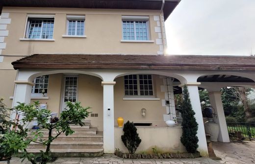 Luxury home in Fontenay-sous-Bois, Val-de-Marne