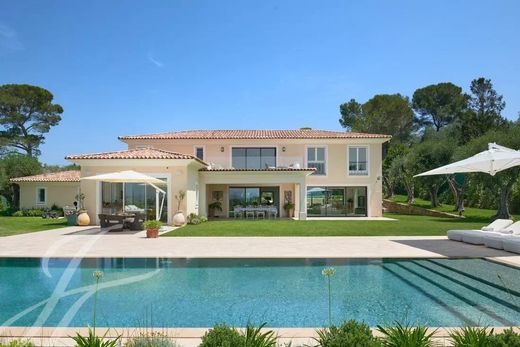 Luxury home in Mougins, Alpes-Maritimes