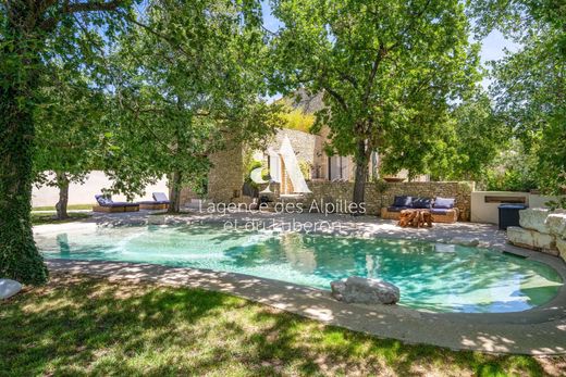 Luxury home in Gordes, Vaucluse