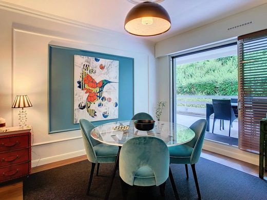 Évian-les-Bains, Haute-Savoieのアパートメント