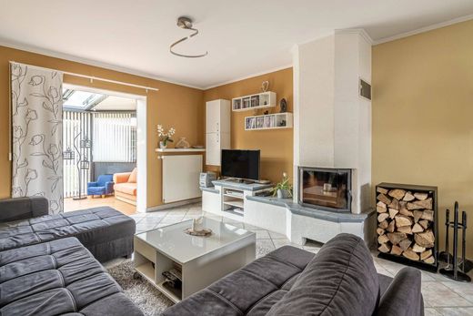 Luxury home in Pontpierre, Mondercange