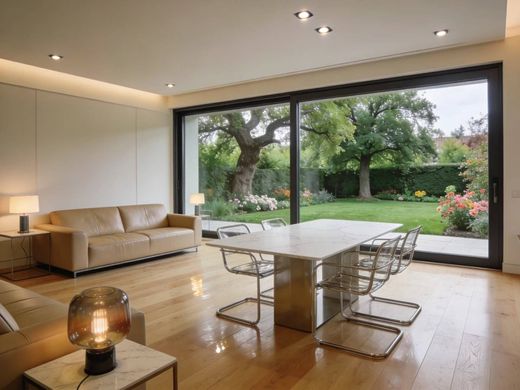Apartment / Etagenwohnung in Louvres, Val d'Oise