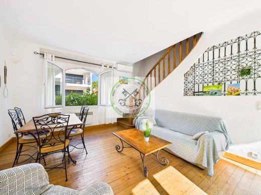 Casa de lujo en Saint-Raphaël, Var